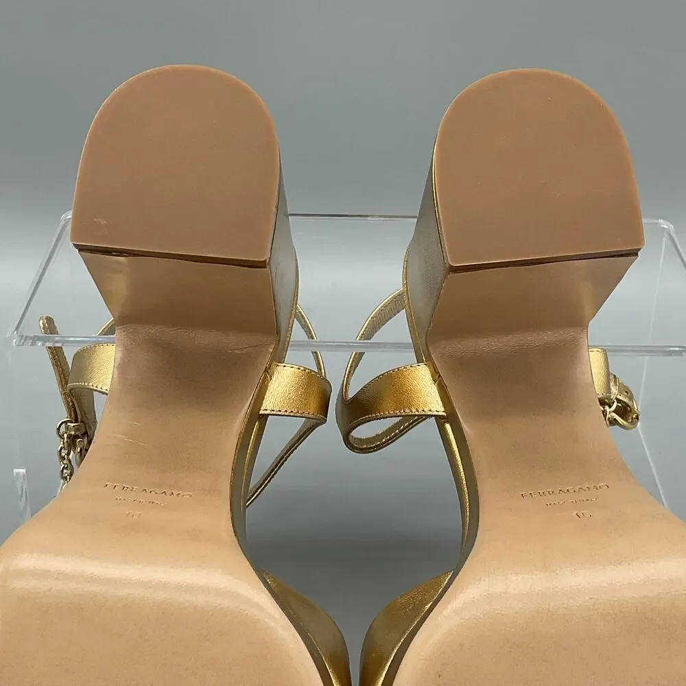 NEW Ferragamo Women’s Savia Platform Sandals Gold Size 10C